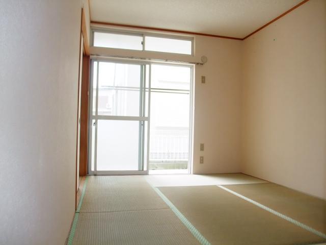 Living and room. Bright Japanese-style room.