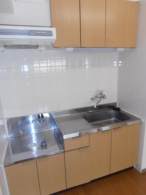 Kitchen. Same specifications room