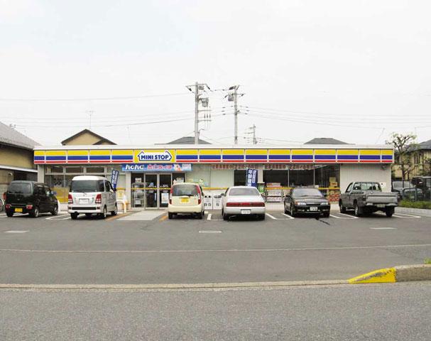 Convenience store. MINISTOP Higashisugano 681m up to 5-chome