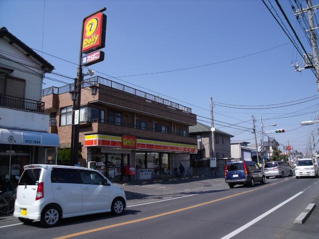 Convenience store. Until the Daily Yamazaki 450m