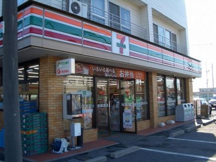 Convenience store. 916m to Seven-Eleven Ichikawa Sodani shop