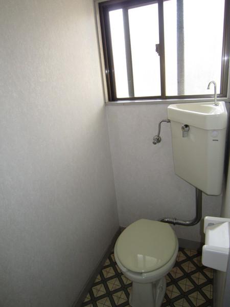 Toilet. Second floor toilet