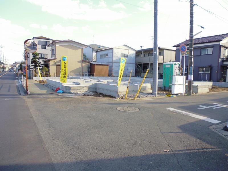 Local photos, including front road. 1 Building