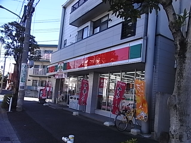 Convenience store. 504m until Thanksgiving Minamigyotoku 2-chome (convenience store)