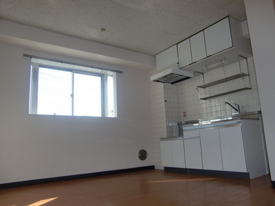 Living and room. If there is a window in the kitchen side is bright and ventilated and easy to.