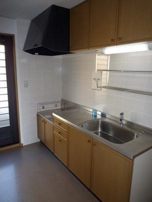 Kitchen. Bright with window Kitchen Also put two-burner stove