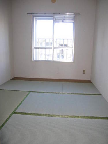 Other room space. Japanese-style room about 4.5 tatami