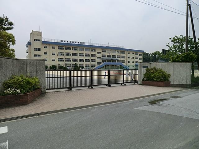 Junior high school. 1200m until Ichikawa Municipal Shimokaizuka junior high school
