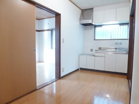 Kitchen. The kitchen is two-burner stove installation Allowed! ! 