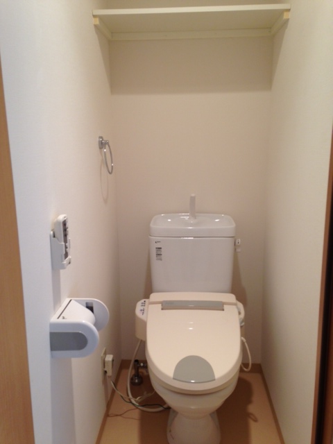 Toilet. shelf ・ With hot water wash