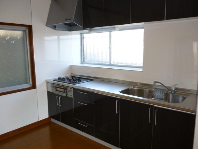 Kitchen. This is a system kitchen of new