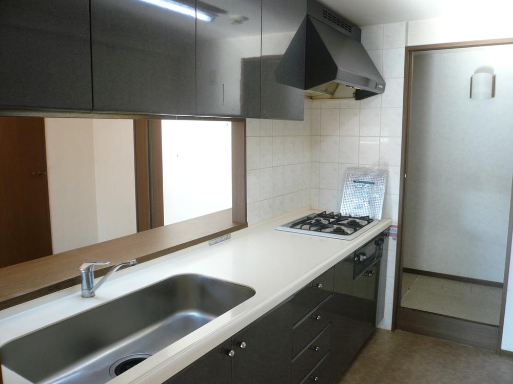 Kitchen. Room (May 2013) Shooting