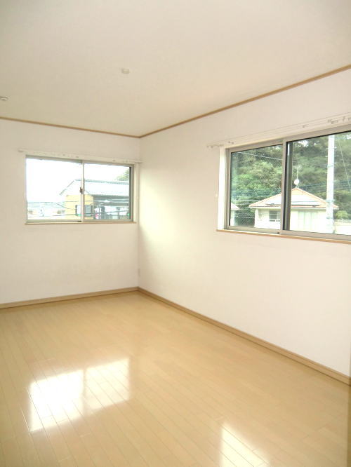 Other room space. Two-sided lighting Western-style (6 tatami mats)