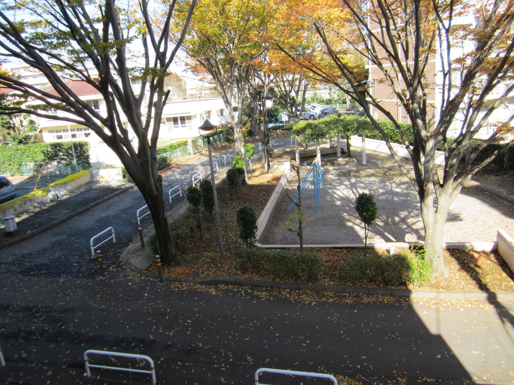 View. park ・ Nursery adjacent