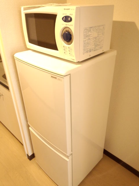 Other Equipment. refrigerator ・ It attaches microwave