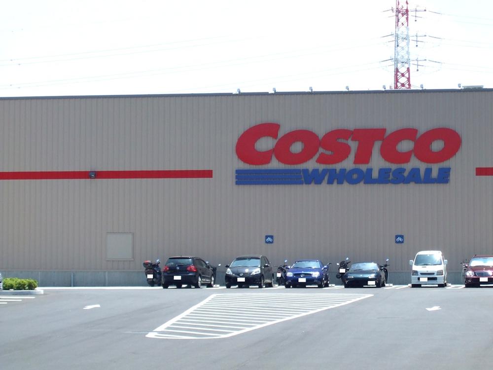 Shopping centre. Costco opened in July 26, 2013 2160m to COSTCO! Once again convenient commercial facilities was born in the neighborhood