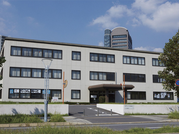 Surrounding environment. Inzai City Hall / Central Station branch office (about 380m / A 5-minute walk)