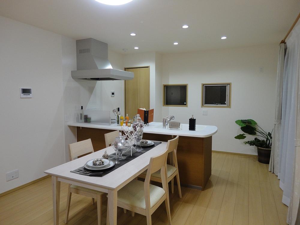 Same specifications photos (living). The new model house is we completed. Living the popularity of kitchen island from adoption kitchen ・ dining ・ You can look at the Japanese-style room! !