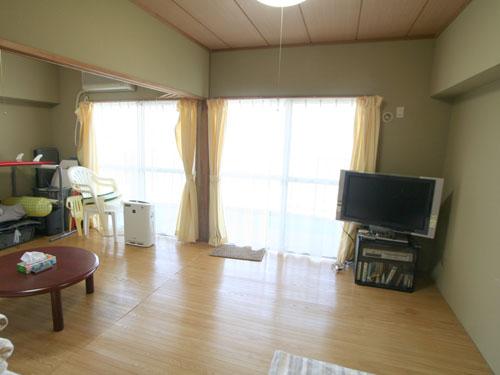 Non-living room. Japanese-style room 6 tatami ・ Two between