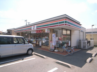 Convenience store. 1475m to Seven-Eleven (convenience store)