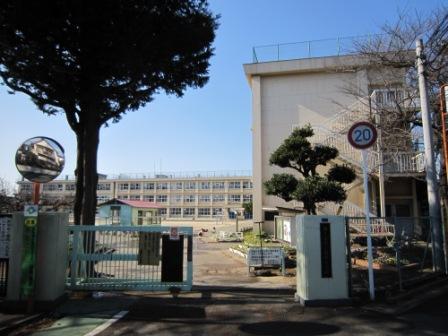 Primary school. Kamagaya 945m to stand Eastern Elementary School