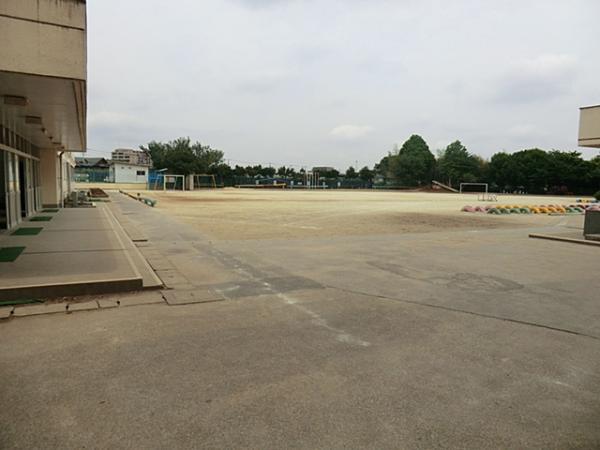 Primary school. Michinobe until elementary school 400m