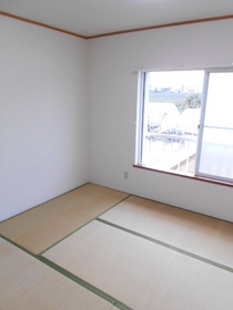 Living and room. 6 Pledge of Japanese-style room ・ Storage room! ! !