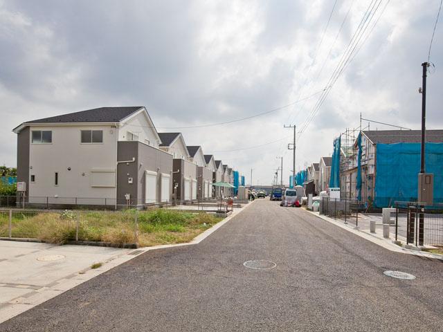 Local photos, including front road