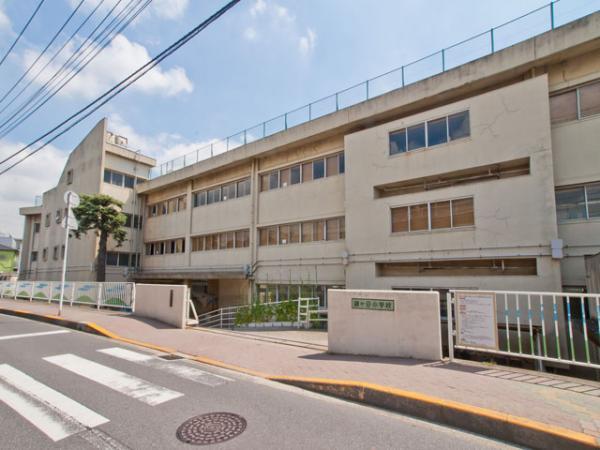 Primary school. 700m up to elementary school Kamagaya City Kamagaya Elementary School