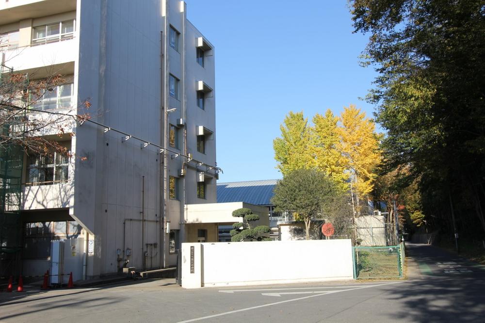 Junior high school. Kamagaya 2200m City to the third junior high school