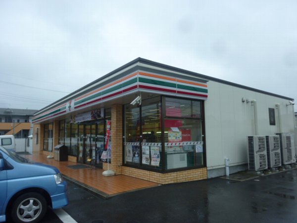 Convenience store. Seven-Eleven Kamagaya Station West Exit store up (convenience store) 193m