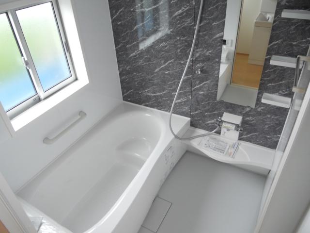 Same specifications photo (bathroom)