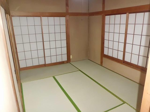 Non-living room