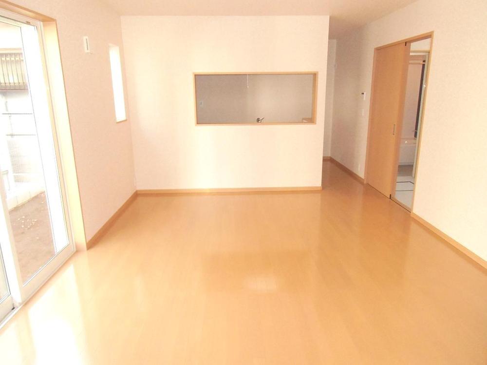 Living. 15 Building