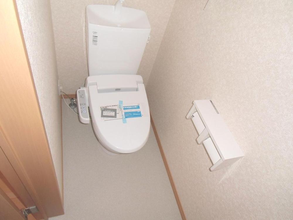 Toilet. 15 Building