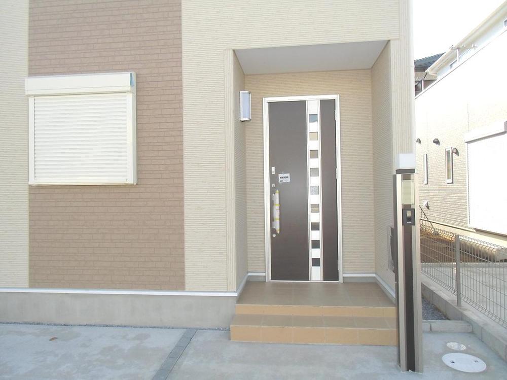 Entrance. 15 Building