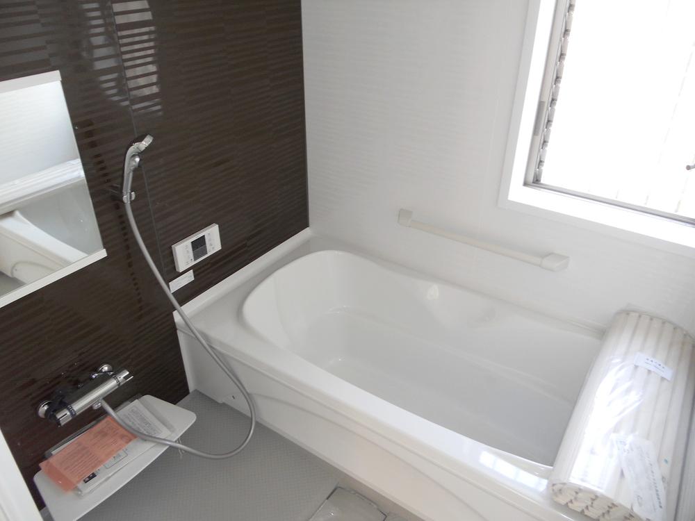 Same specifications photo (bathroom)