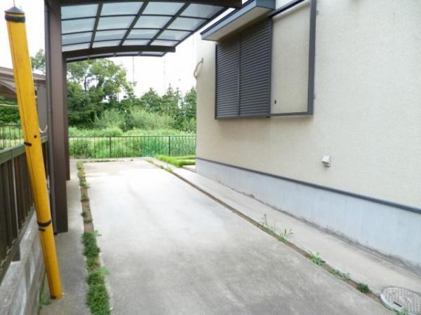 Parking lot