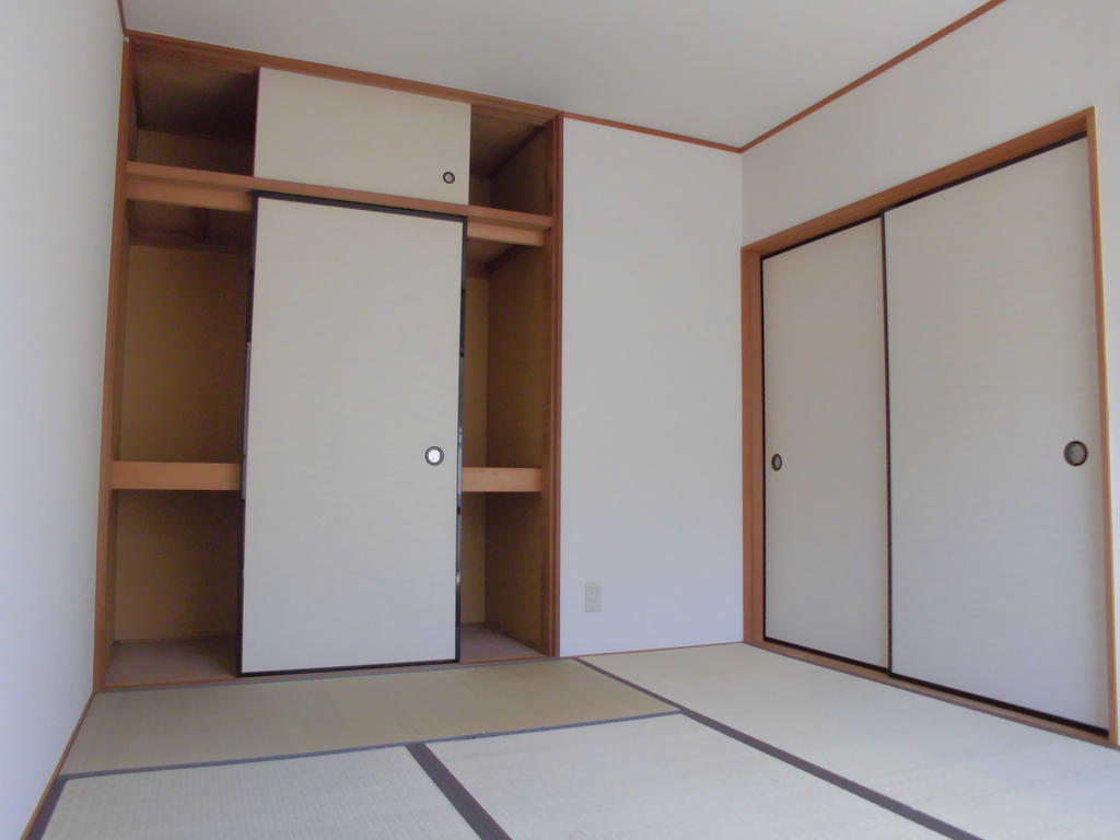 Other room space. Housed plenty of Japanese-style room