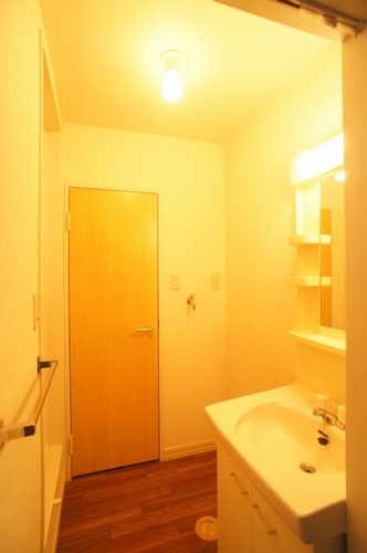 Washroom.  ※ It is a photograph of the other rooms