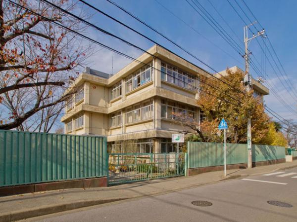 Primary school. 700m up to elementary school Kashiwa City Takayanagi Elementary School