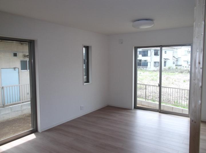 Living. Room (May 2013) Shooting