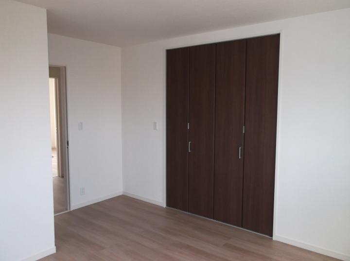 Other introspection. Room (May 2013) Shooting