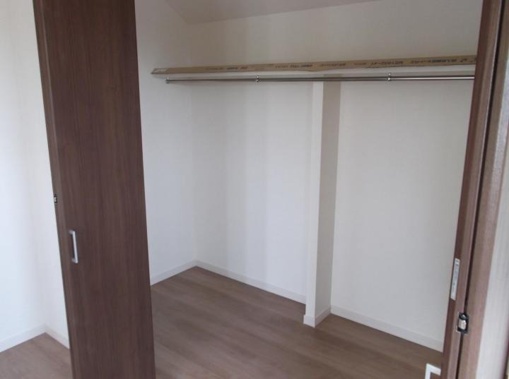 Receipt. Room (May 2013) Shooting