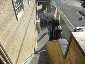 Other common areas. It is a photograph from the stairs ☆