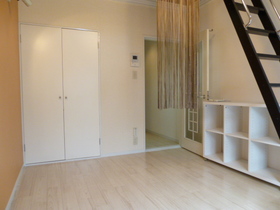 Living and room. ☆ Space Do Osha in color Cross ☆