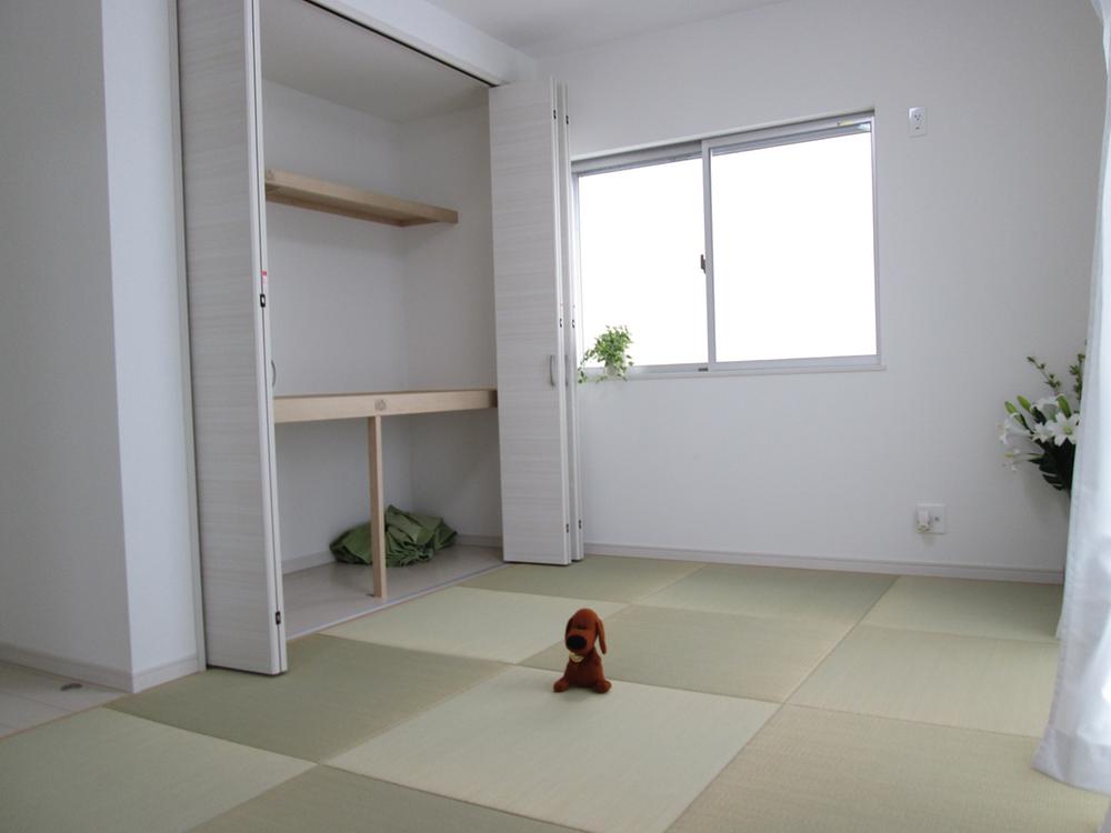 Non-living room. Japanese style room