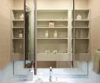 Other Equipment. Show more widely the wash room, Set up a convenient three-sided mirror to makeup and hair set. The Kagamiura there is storage space, It keeps beautifully around the wash basin.