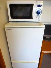 Kitchen. microwave ・ refrigerator