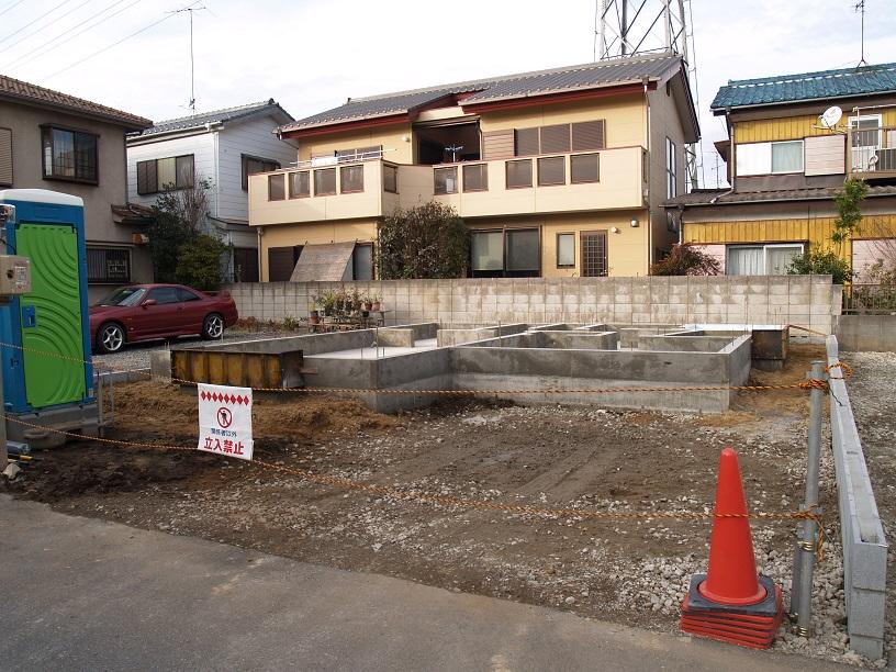 Local appearance photo. Local (12 May 2013) Shooting